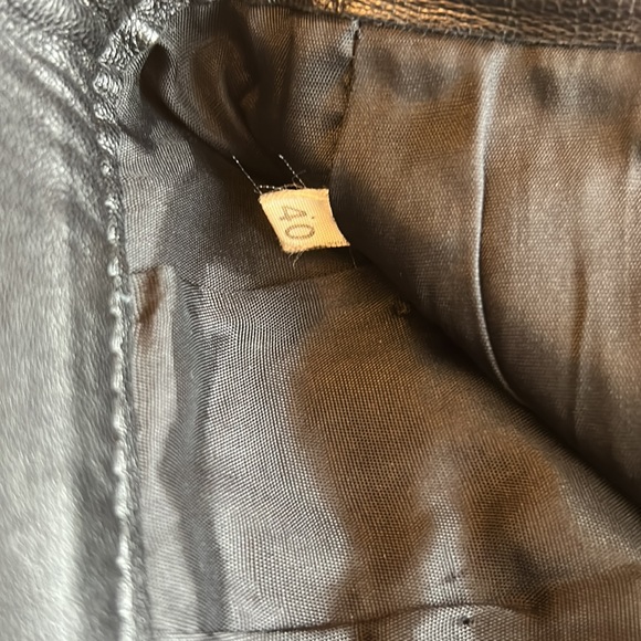 Vintage black leather midi pencil skirt - Picture 11 of 12